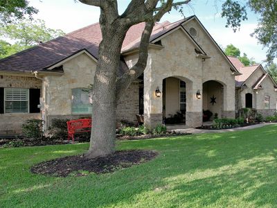 2502 Parrot Shell Ln
