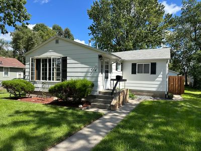 454 Illinois Ave NW