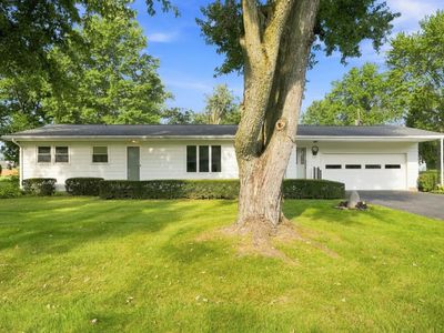 2311 Leesmoor Ln