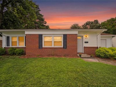 3917 W Colonial Pkwy