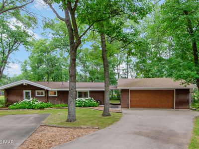 8672 Wren Dr