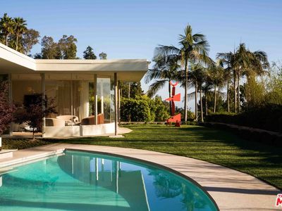 1865 Loma Vista Dr