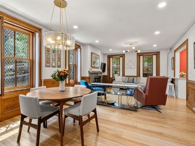 22 Monument Sq #1