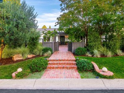 848 Santa Maria Way
