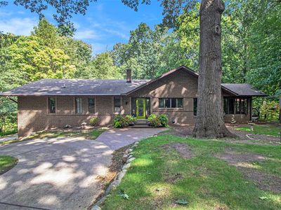 5595 Mountain Rd