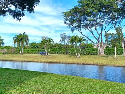 7185 Huntington Lane #308