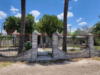 601 N Garza St