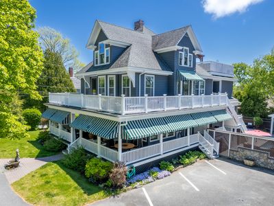 118 Clark Point Road