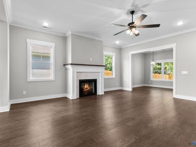211 Mayflower Dr