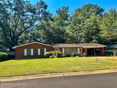 Property at 1215 Deerfield Ln, Jackson, MS