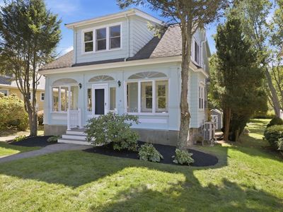 18 Middle St