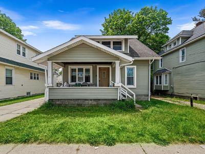 348 Burton St SW