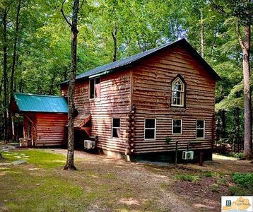Property at 421 Canaan Land Rd, Columbia, KY