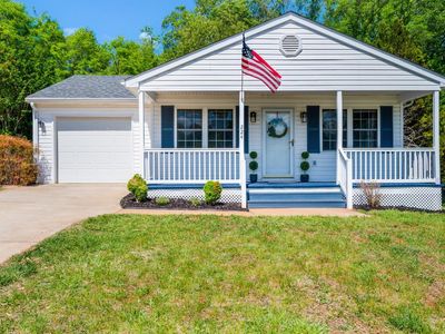 224 Lookout Dr