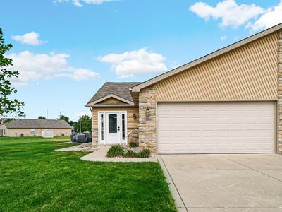 1105 W 89th Ct