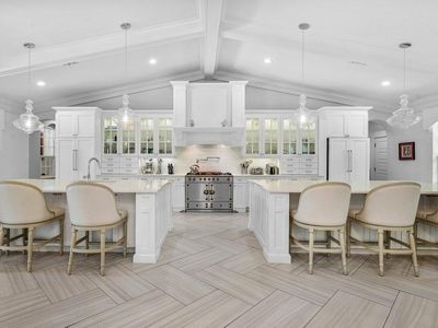 5383 Sea Biscuit Road