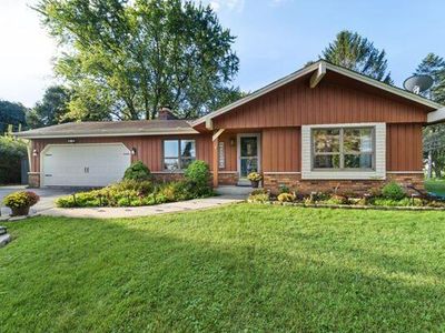 3606 E Norport DRIVE