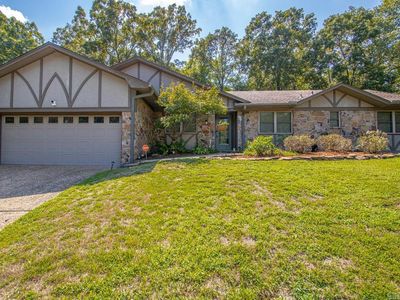 11 Greenview Cir