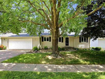 1046 Briar Dr
