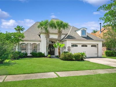 2384 Cours Carson St