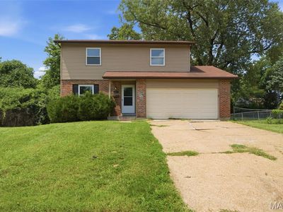 415 Hentschel Pl