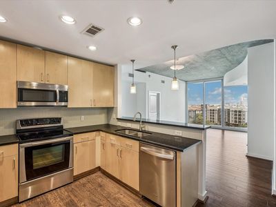 5925 Almeda Rd Unit 10805