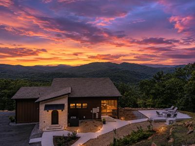 629 Peaks Dr