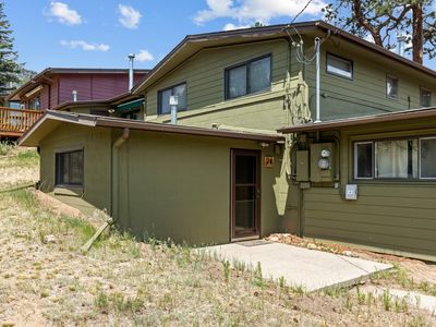 1250 S Saint Vrain Ave #14