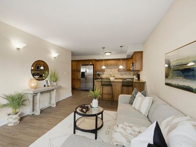 233 N Meldrum St #A-8