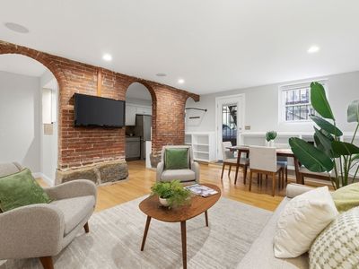 36 Worcester Sq APT 1