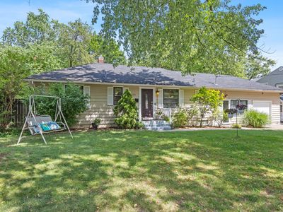 2100 Cambridge Dr SE