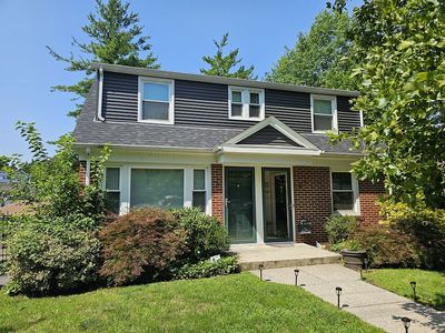 4 Nixon Ave
