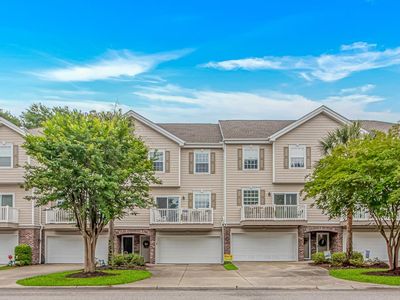 601 Hillside Dr. N #302