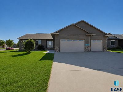2400 S Lillian Ave
