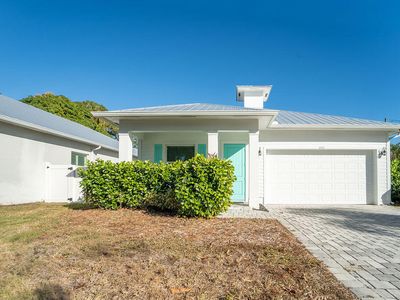 443 SE Dolphin Drive