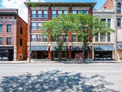 112 W Washington Blvd APT 232