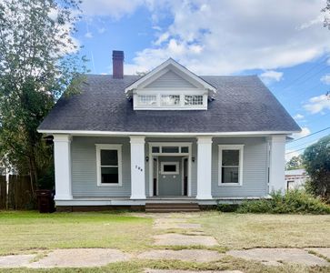 206 5th Ave S