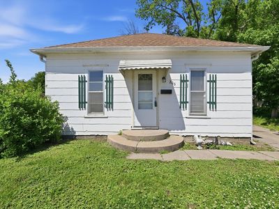 206 S Locust St