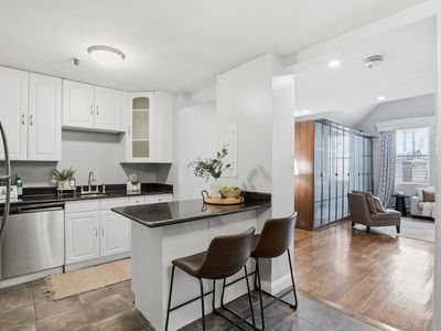 3 Appleton St APT 504