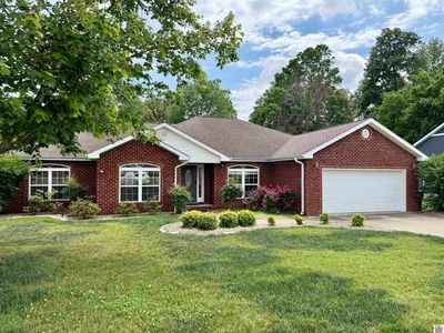 2225 Traci Dr