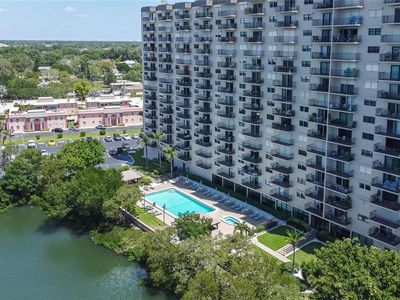 7050 Sunset Dr S APT 104