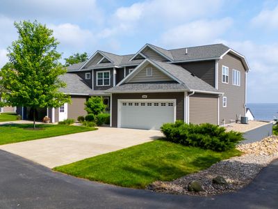 4876 W Houghton Lake Dr