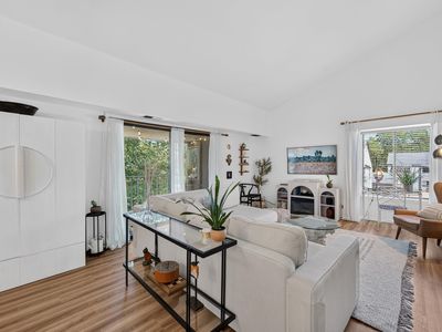 2805 Century Harbor Rd APT 4
