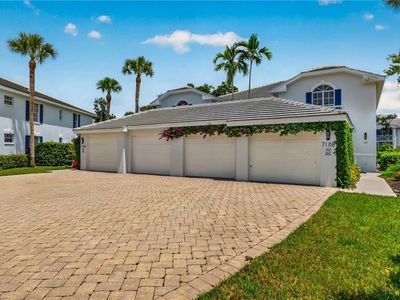 7108 Barrington CIR #202