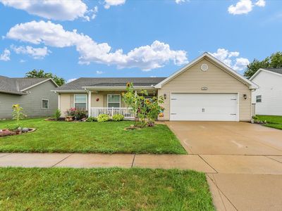 2705 N Skyline Dr