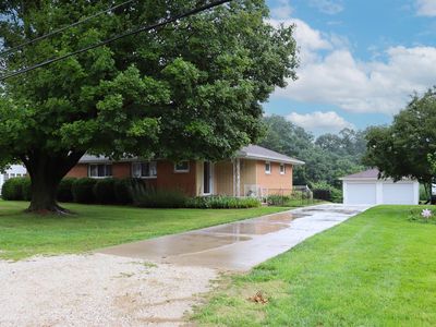 1210 N Wildwood Ct