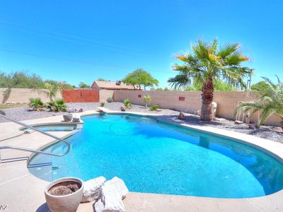 4175 N Roble Cir