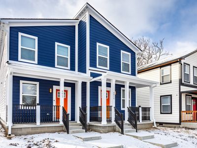 2017 Southeastern Ave