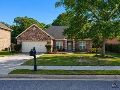 Property at 201 Westchester Trl, Kathleen, GA