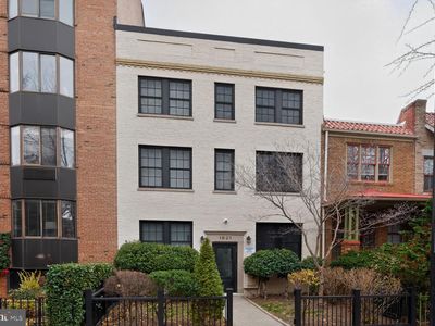 1821 T St NW